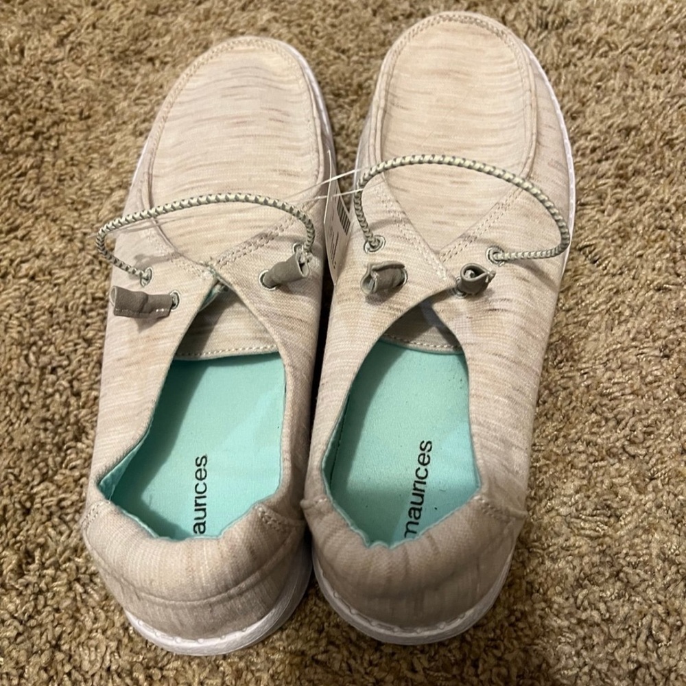 Women's Cream Sneakers